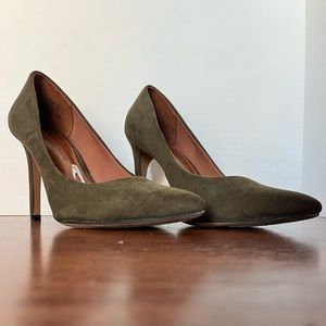 Olive Green Christian Siriano
Women Size 8.5